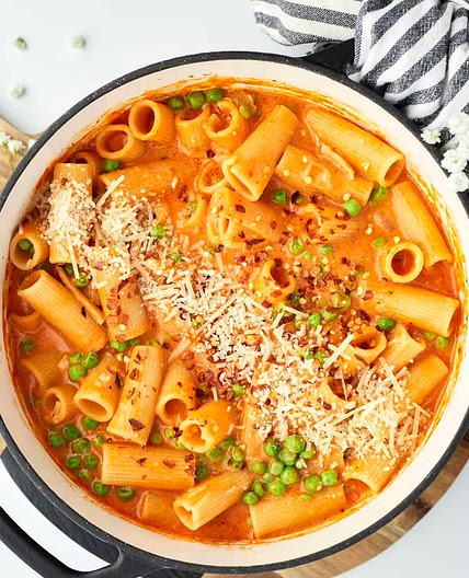 One Pot Spicy Rigatoni