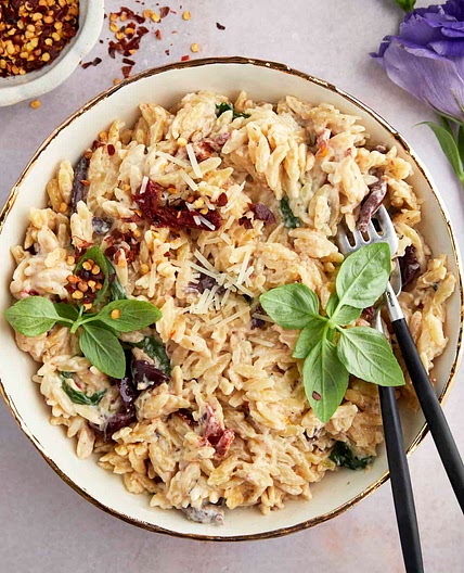Spinach and Sun-Dried Tomato Boursin Orzo Bake