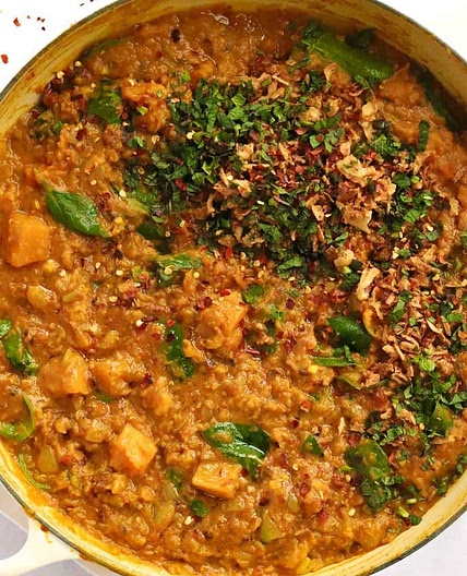 Dahl - with red lentils, butternut squash and spinach