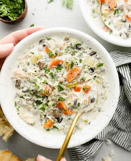 Slow Cooker Creamy Chicken and Wild Rice Soup