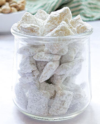 Pistachio Puppy Chow
