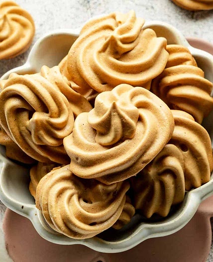 Almond Meringue Cookies