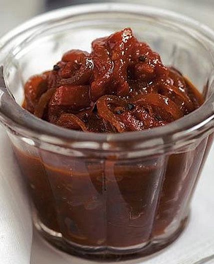Homemade tomato chutney