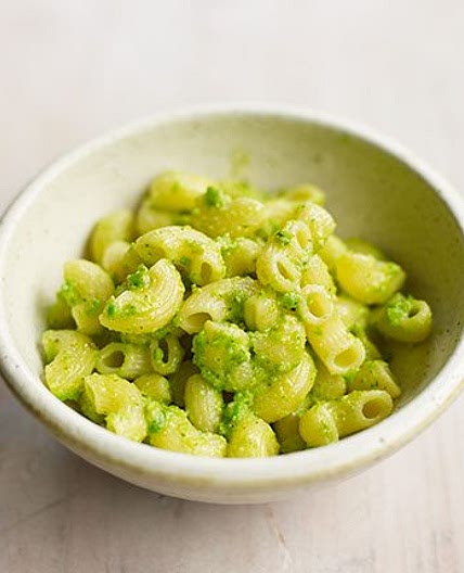 Weaning recipe: Pea pesto with pasta shapes
