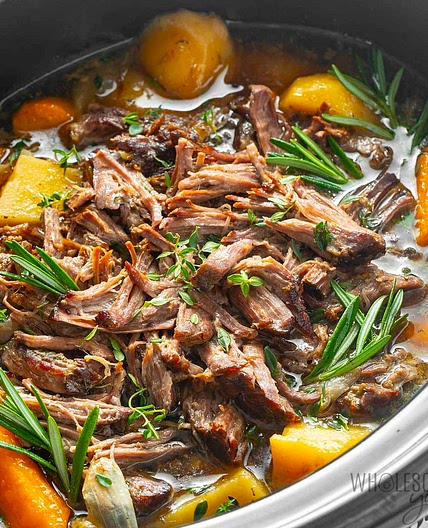 Slow Cooker Pot Roast (Easy Recipe)