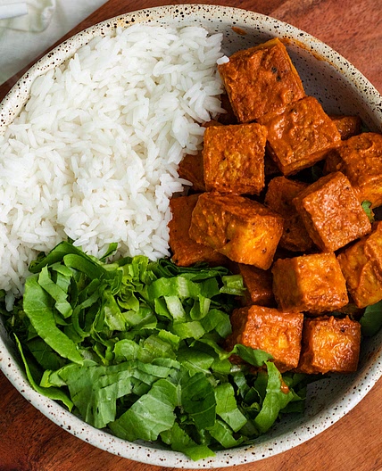 vegan buffalo baked tofu with broccoli