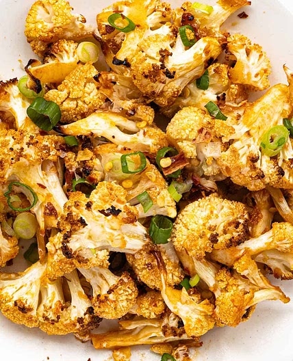 Maple Sriracha Roasted Cauliflower