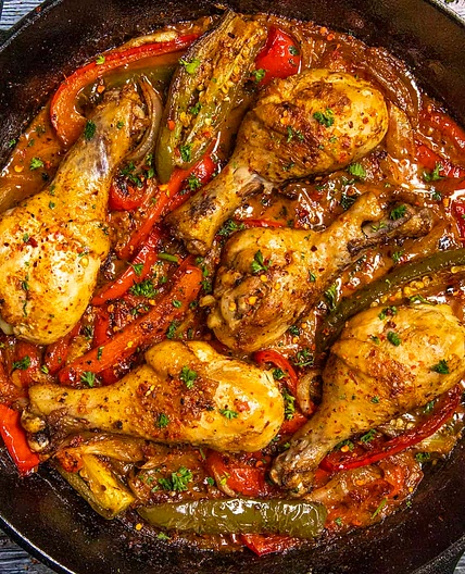 Chicken Drumsticks Recipe with Peppers and Paprika (Cosce di Pollo con Peperoni e Paprika)