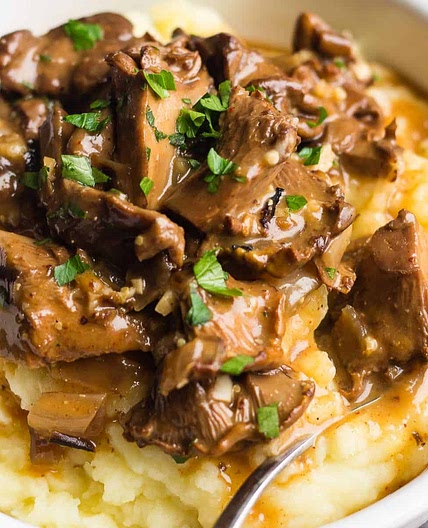 The Complete Guide To An Easy Vegan Mushroom Stroganoff