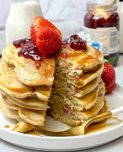 Fluffy 5 Ingredient Pancakes