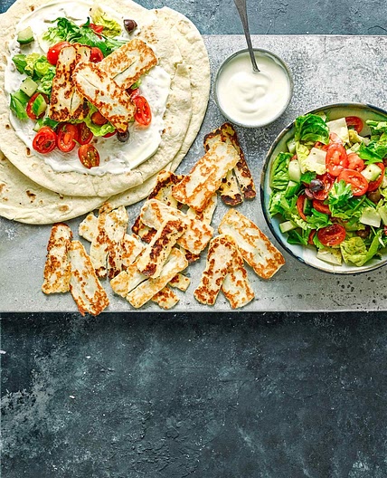 Halloumi wraps