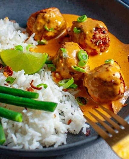 Thai Chicken Meatballs with Peanut Sauce