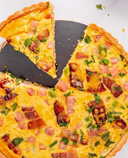 Best Keto Quiche Recipe | With or Without a crust!