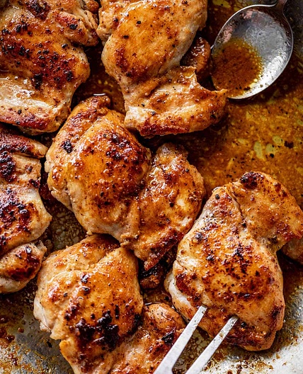 Crispy Garlic Boneless Chicken Thighs (Stove Top)