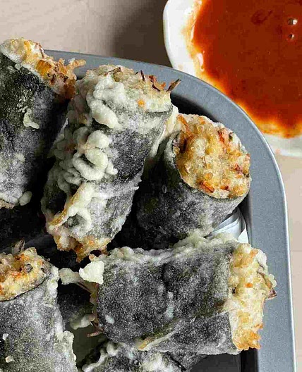 Gimmari (Korean Fried Seaweed Roll Kimari)