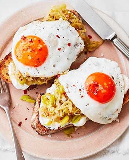 Chilli & garlic leeks with eggs on toast