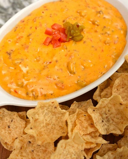 The ULTIMATE Queso Dip