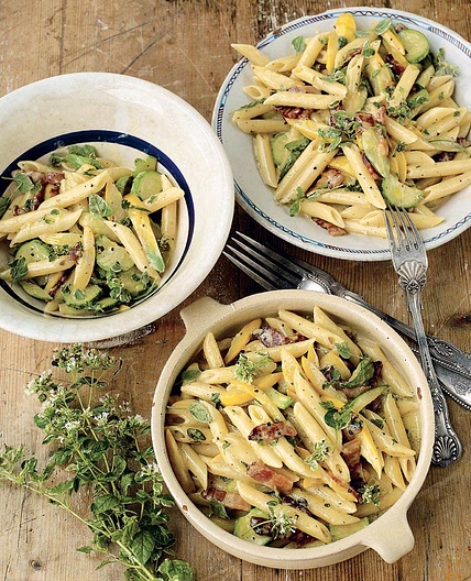 Beautiful courgette carbonara