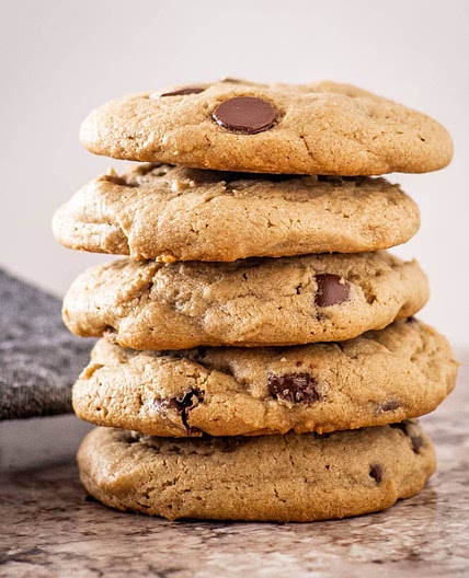 Oat Flour Chocolate Chip Cookies