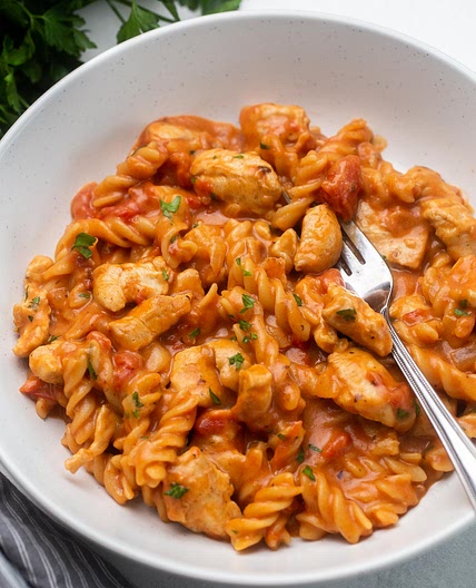 One Pot BBQ Chicken and Bacon Pasta