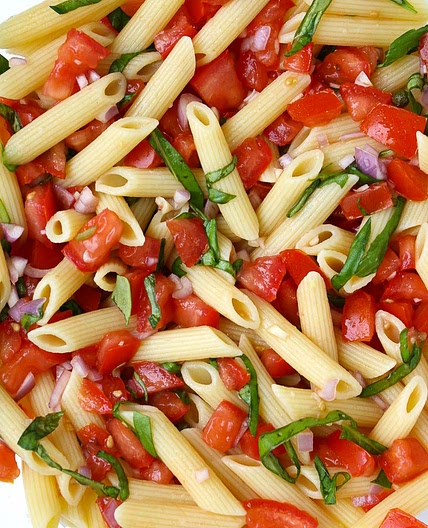 Fresh Tomato Pasta with Lemon & Basil