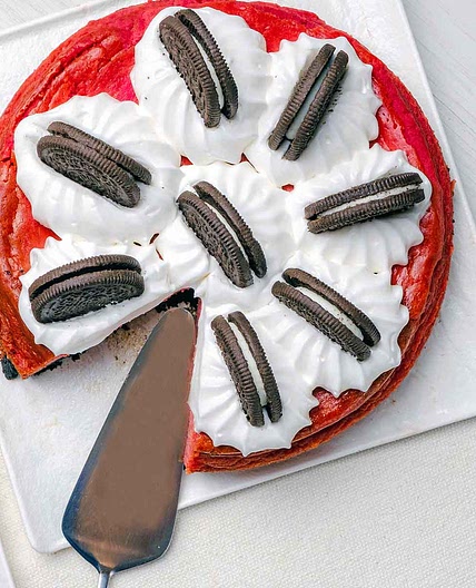 Oreo Red Velvet Cheesecake