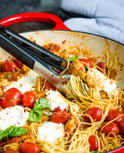 GRAPE TOMATO BURRATA CHICKEN PASTA