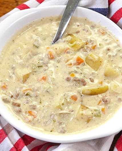 Slow Cooker Cheeseburger Soup Recipe