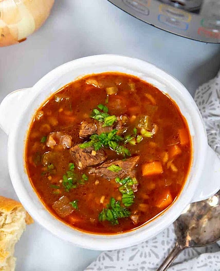 Instant Pot Beef and Barley Soup