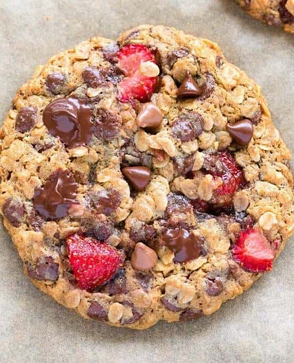 Strawberry Cookies (4 Ingredients)