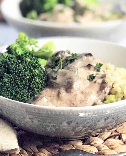 Easy Creamy Beef Stroganoff Crockpot Recipe