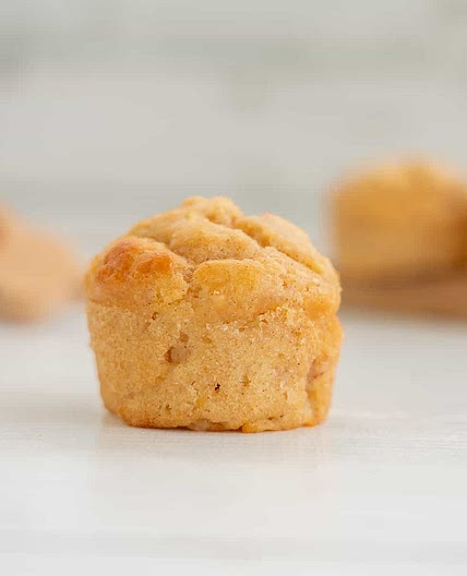 Applesauce Muffins