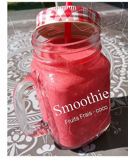 Smoothie fraîcheur fruits rouges & yaourt coco