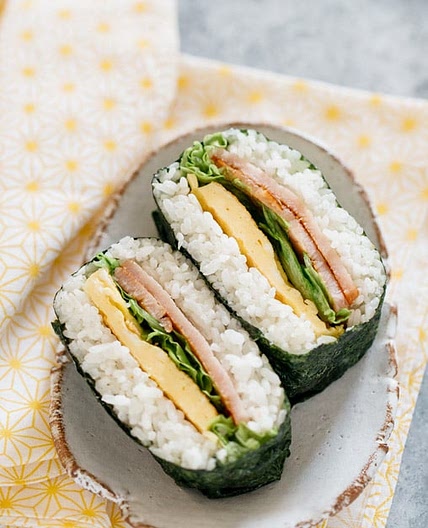 BLT Onigirazu