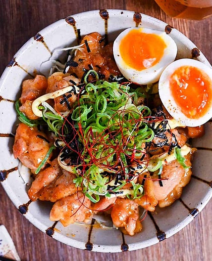 Garlic Teriyaki Chicken Donburi (Rice Bowl)
