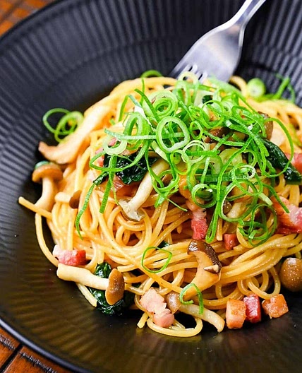 Japanese Butter Shoyu Pasta (with Mushroom and Bacon)