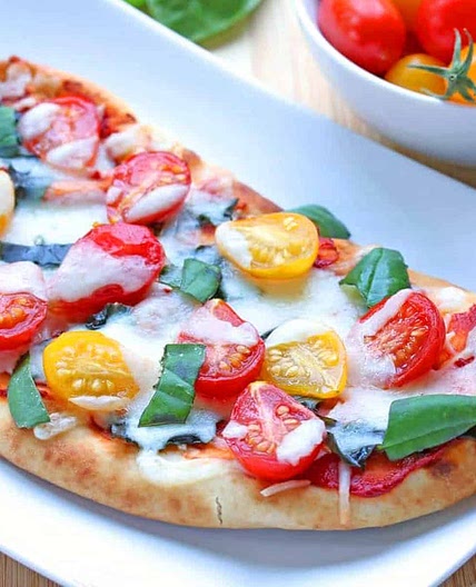 Margherita Flatbread Pizzas