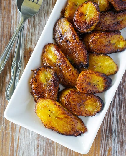 Sweet Fried Plantains (Platanos Maduros Fritos)