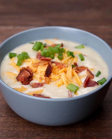 Slow Cooker Loaded Potato Soup Recipe by Tasty