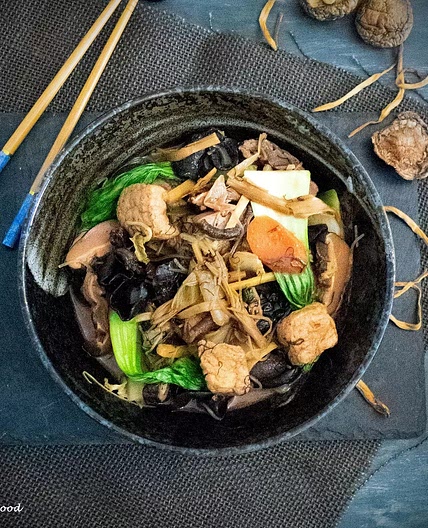 Buddha's Delight (Lo Han Jai, Vegan Chinese Braised Vegetables)