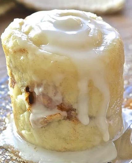 Cinnamon Roll in a Mug