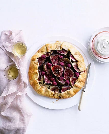 Fig and raspberry crostata