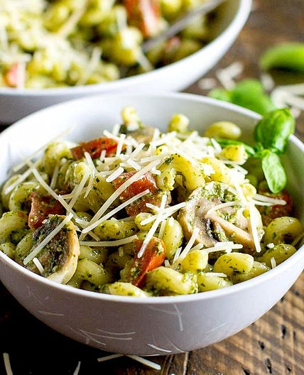 Copycat Pesto Cavatappi