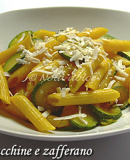 Penne con zucchine e zafferano ricetta veloce e facile