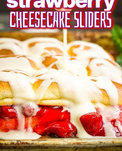 HAWAIIAN ROLLS STRAWBERRY CHEESECAKE SLIDERS