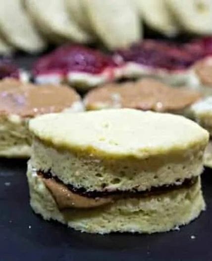 Keto Peanut Butter and Jelly Sandwiches