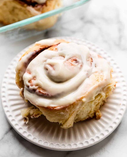Big Giant Cinnamon Rolls