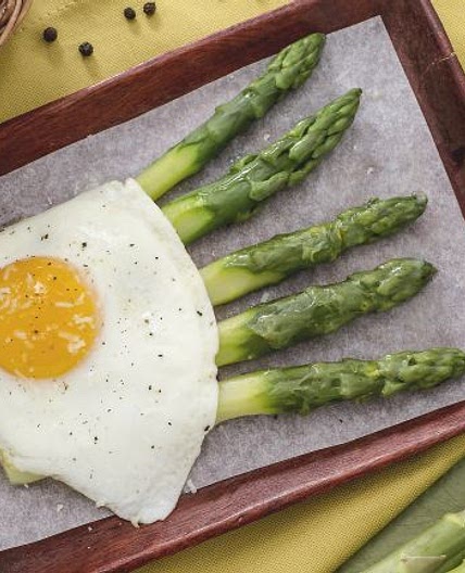 Asparagi alla milanese