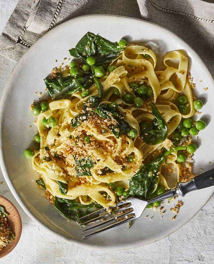 Easy Pea & Spinach Carbonara