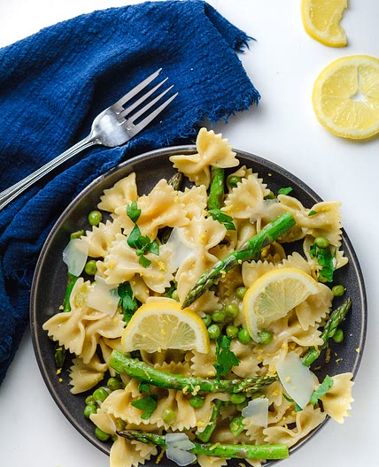 Asparagus and Pea Pasta with Lemon Sauce